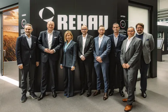 ELVIAL X REHAU (2).jpg