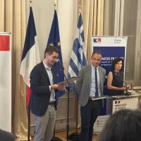 gallia ekdilosi yperaktia.